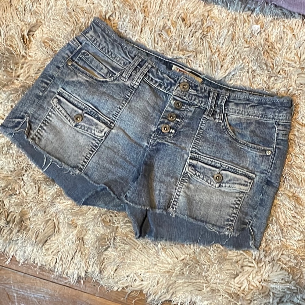Low rise shorts